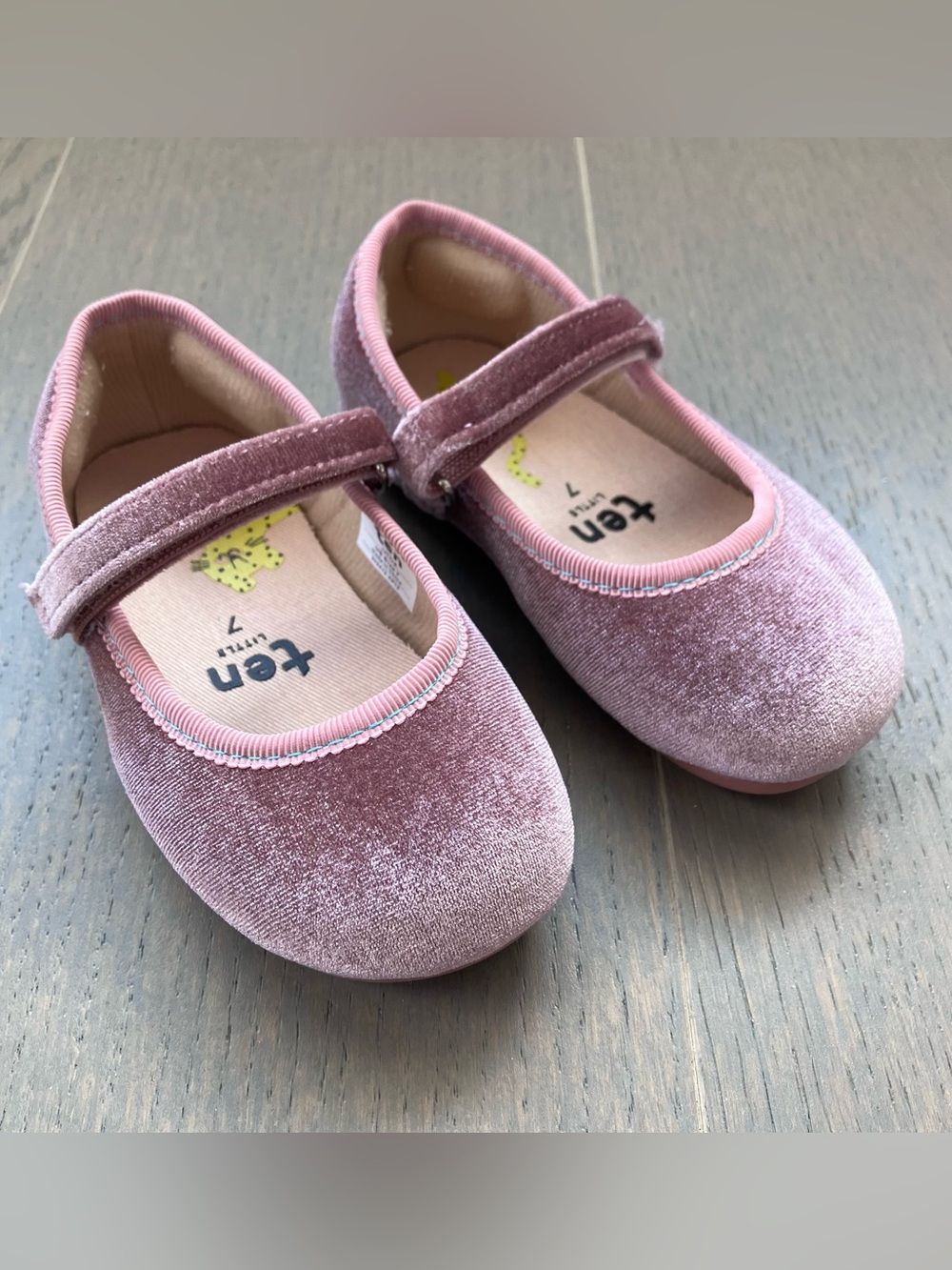 Ten Little Toddler Pink Velvet Mary Jane Shoe Size 6.5 💖